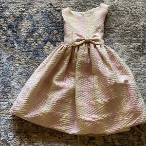 Little girl dress size 6